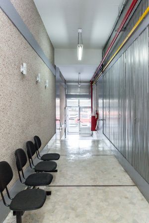 Image 24 - 884968