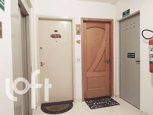 Image 13 - 47935