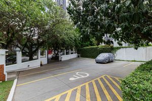 Image 17 - 47955