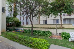 Image 32 - 887996