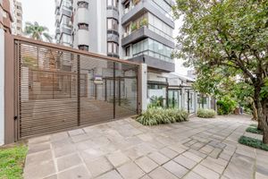 Image 36 - 884953