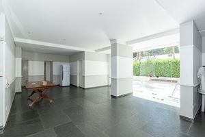 Image 49 - 895771