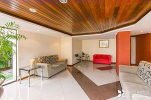 Image 10 - 917386