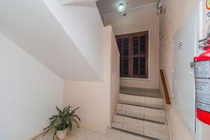 Image 30 - 879506