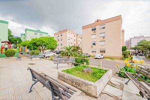 Image 44 - 886653
