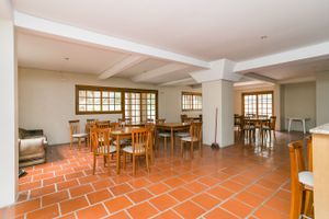 Image 3 - 4956