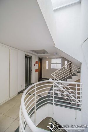Image 33 - 277023