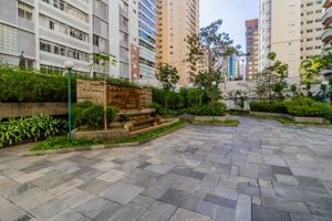 Image 61 - 331960