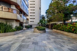 Image 62 - 331960