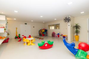 Image 34 - 330324
