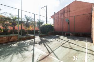 Image 10 - 4988