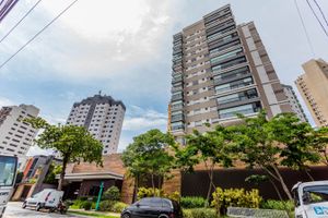 Image 25 - 351148