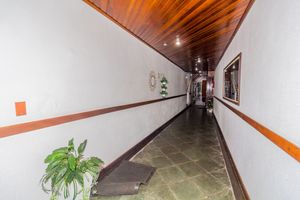 Image 4 - 50125