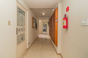 Image 19 - 558064