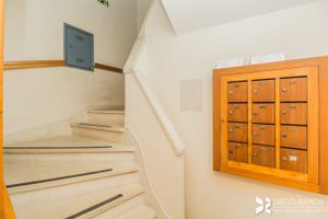 Image 11 - 5037