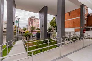 Image 44 - 868204