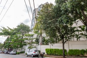 Image 30 - 812773