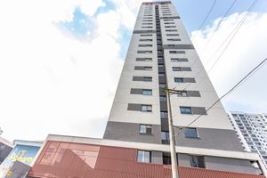 Image 19 - 329244