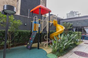 Image 38 - 329244