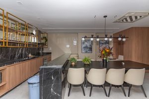 Image 41 - 329244