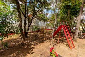 Image 30 - 899035