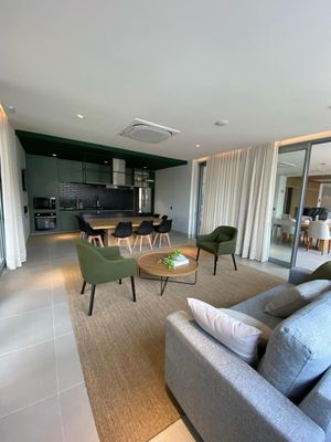 Image 11 - 50798