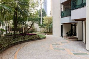 Image 31 - 925799