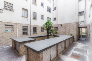 Image 29 - 813788