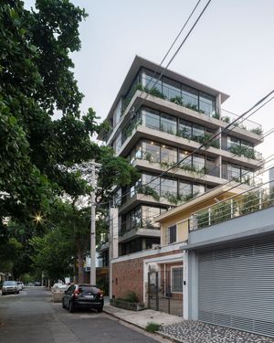Image 27 - 924681