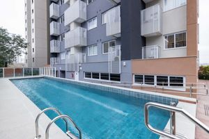 Image 37 - 884670