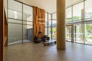 Image 8 - 51257