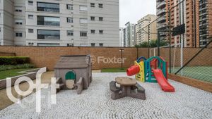 Image 11 - 866855