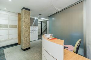 Image 11 - 377553