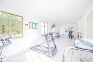Image 31 - 185958
