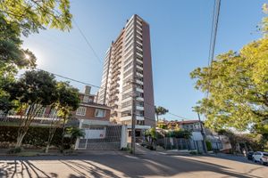 Image 21 - 869640