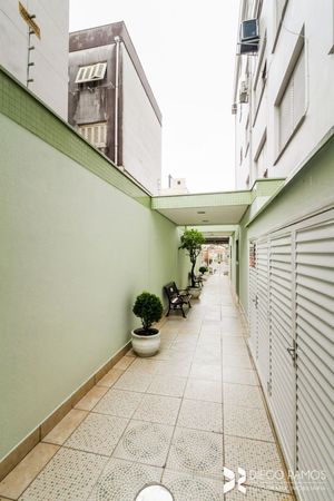 Image 9 - 5198
