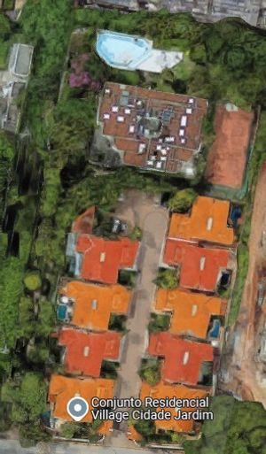 Image 16 - 810299