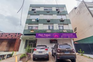 Image 9 - 855597