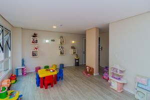 Image 15 - 5243