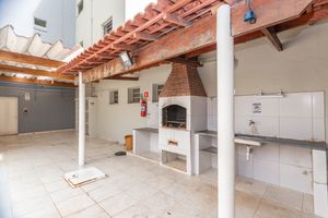 Image 39 - 832999
