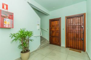 Image 17 - 284594