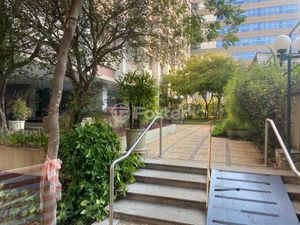 Image 24 - 654918