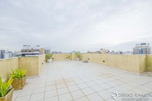 Image 7 - 528