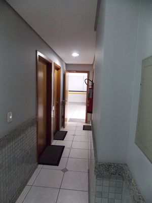 Image 19 - 207547