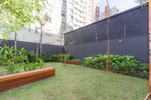 Image 70 - 865105