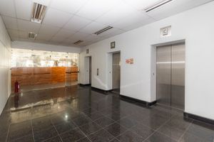 Image 24 - 865628