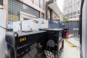Image 67 - 865645