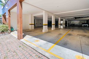 Image 52 - 244255