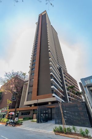 Image 41 - 825048