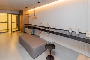 Image 32 - 876475